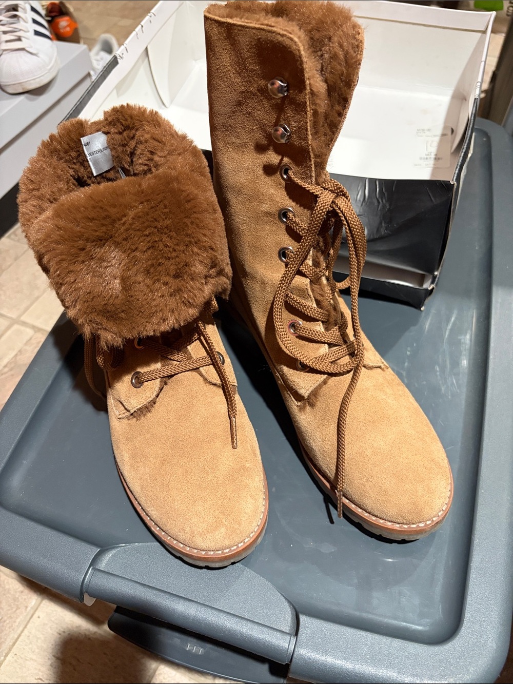 Women’s Tan Suede Lace-Up Fur-Trim Boots